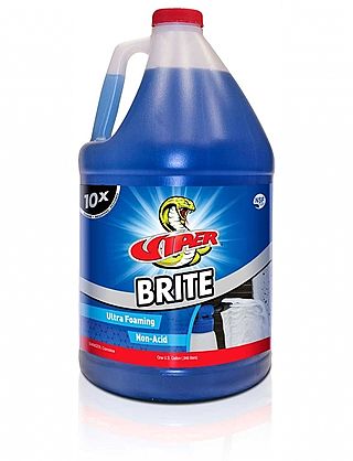 חומר ניקוי מקציף על בסיס אלקליין